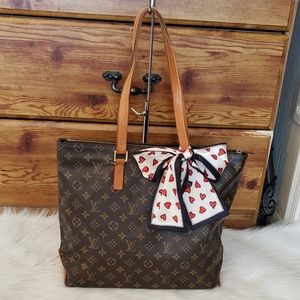 🎀🌺BEAUTIFUL🌺🎀 Louis vuittons Cabas Mezzo tote